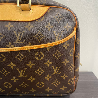 SOLD! Louis Vuitton Monogram Deauville