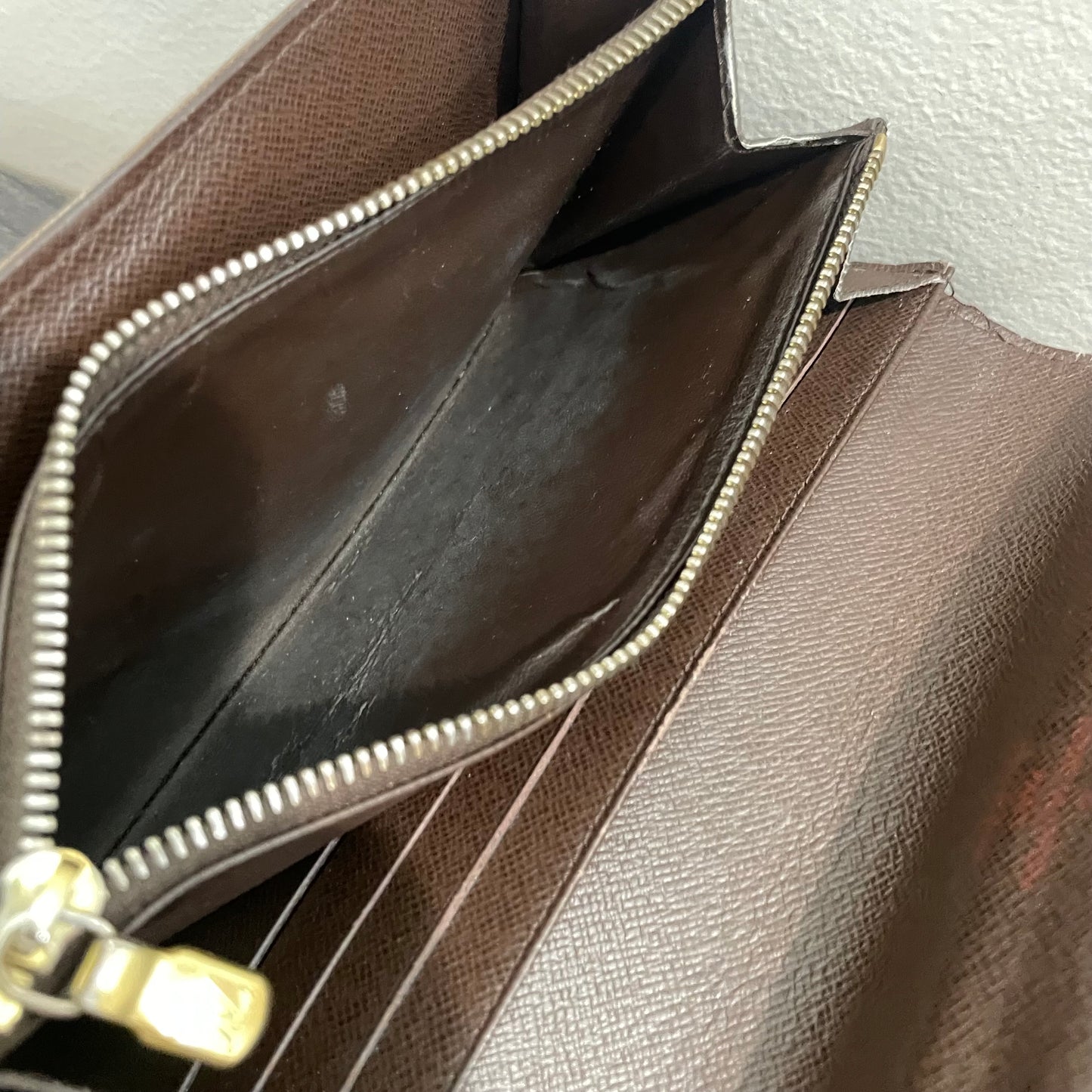 #178 LOUIS VUITTON Damier Ebene Long Wallet