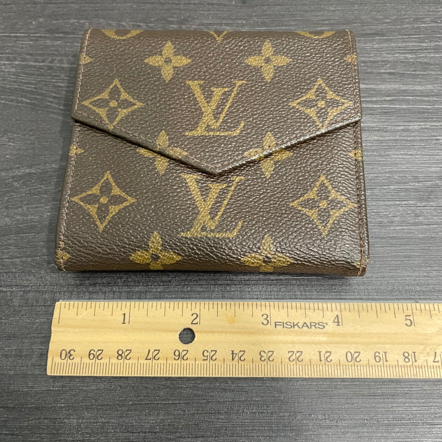#182 LOUIS VUITTON Monogram Compact Wallet