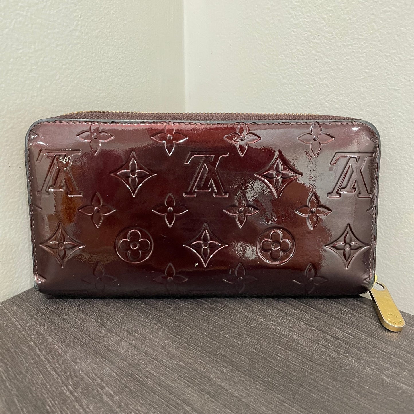 Louis Vuitton Vernis Zippy Wallet