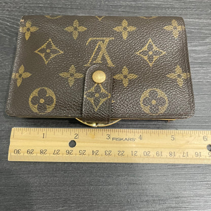 #184 LOUIS VUITTON Monogram Wallet with Kiss Clasp