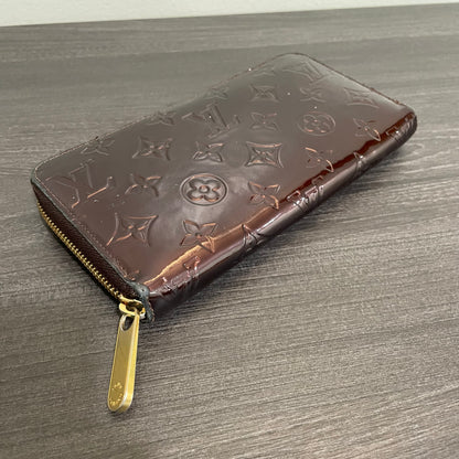 Louis Vuitton Vernis Zippy Wallet