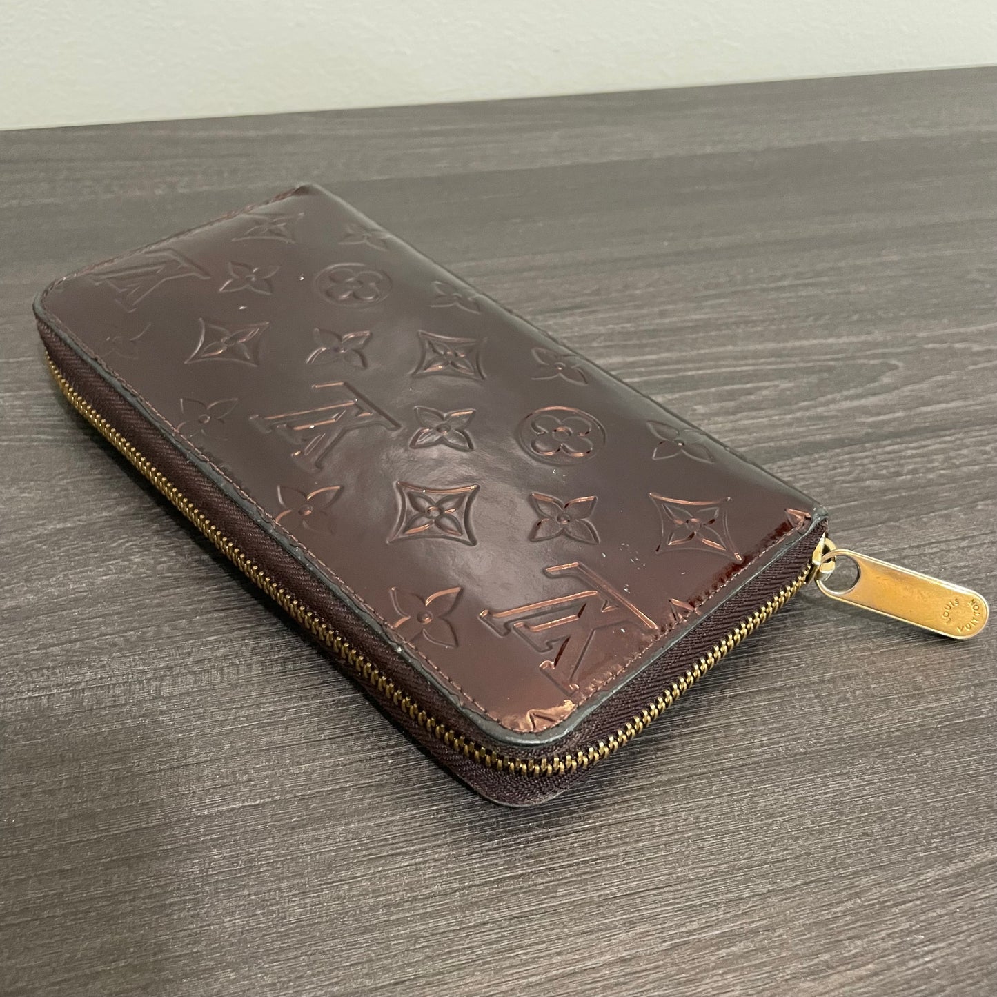 Louis Vuitton Vernis Zippy Wallet