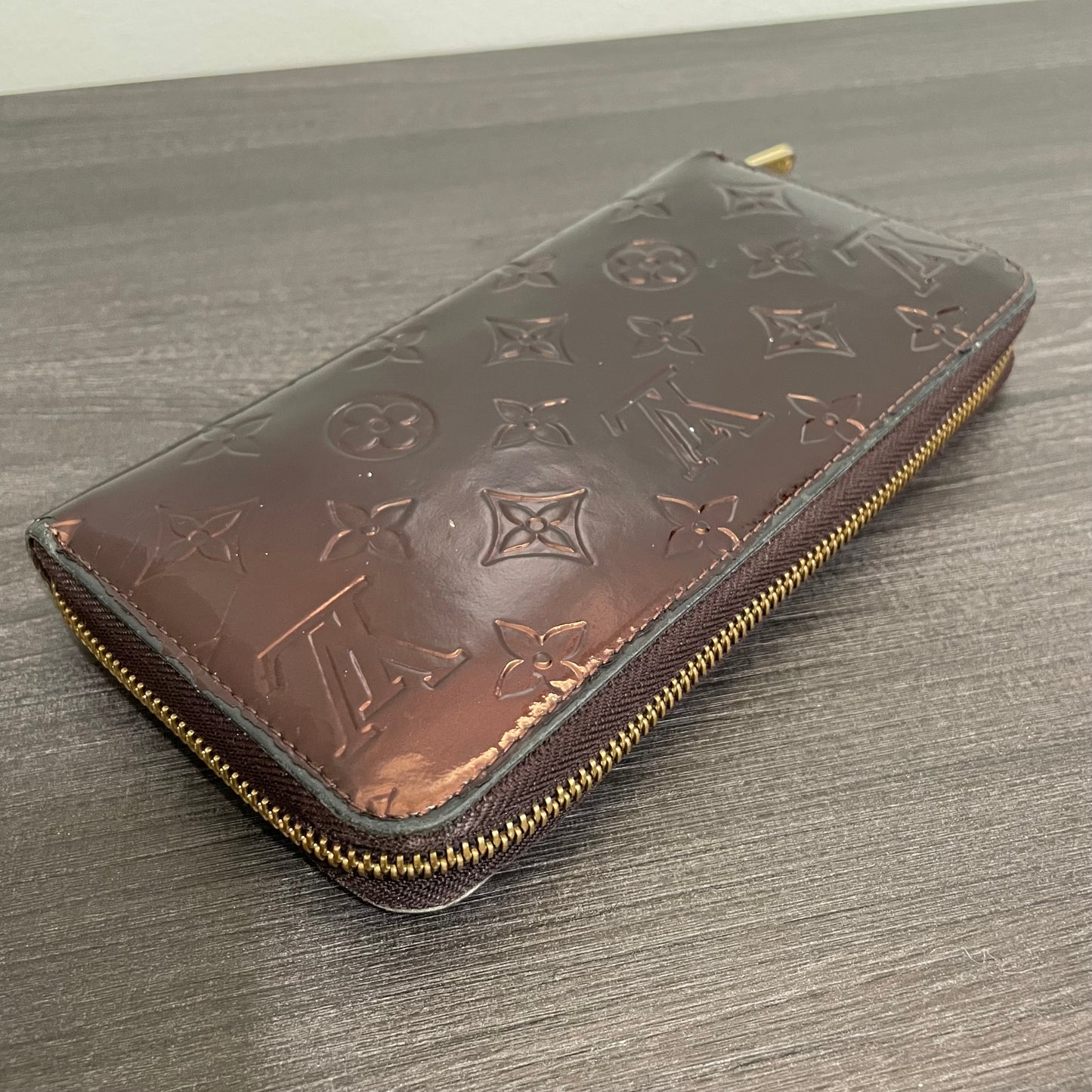 Louis Vuitton Vernis Zippy Wallet