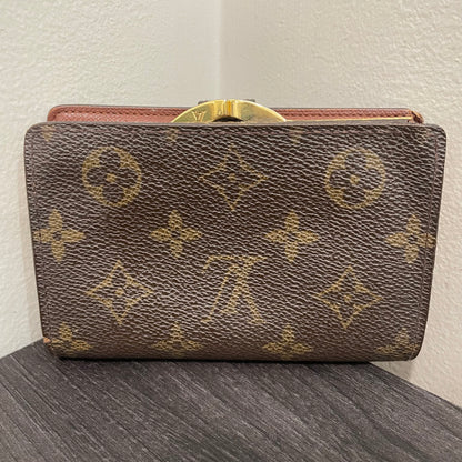 #185 LOUIS VUITTON Monogram Wallet with Kiss Clasp