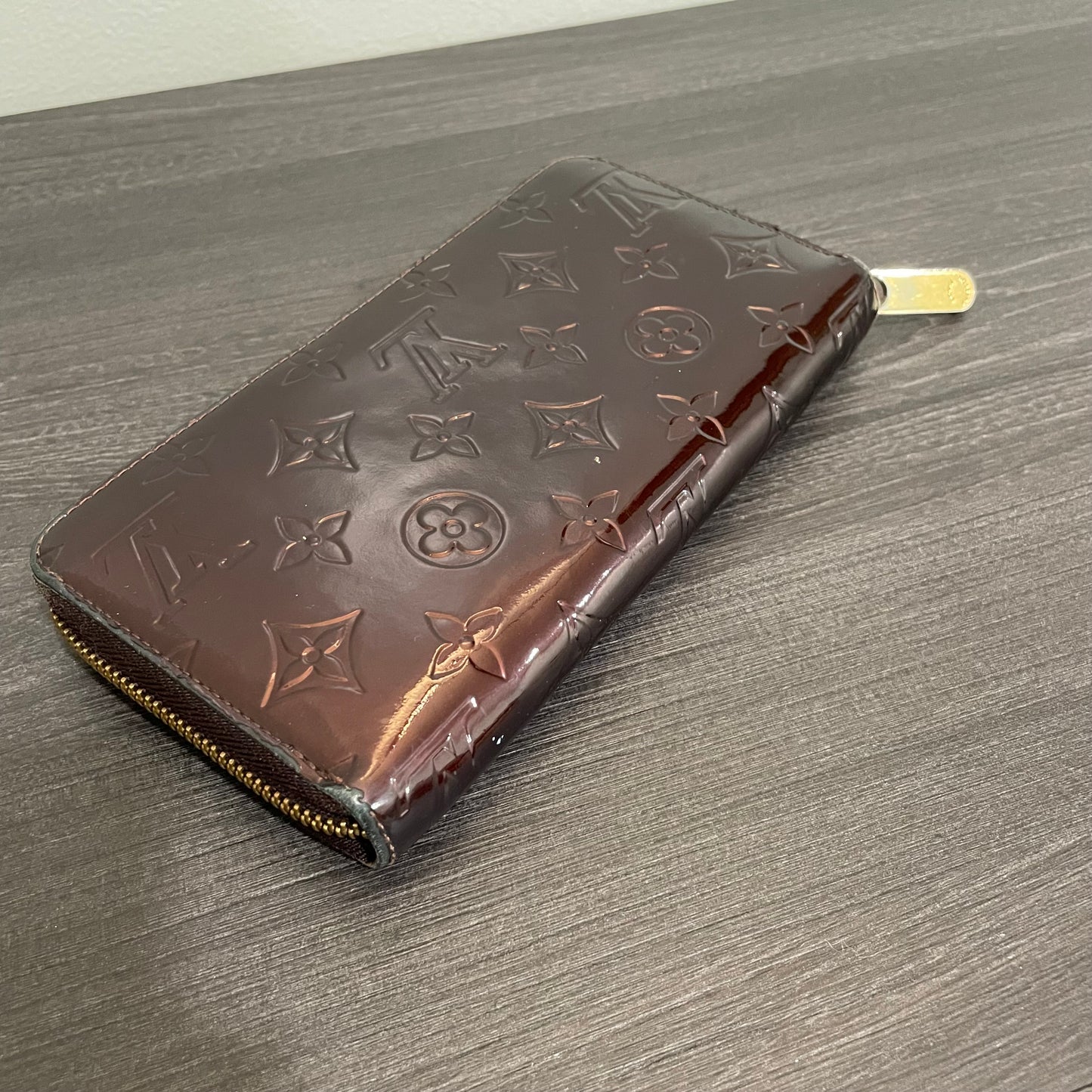 Louis Vuitton Vernis Zippy Wallet