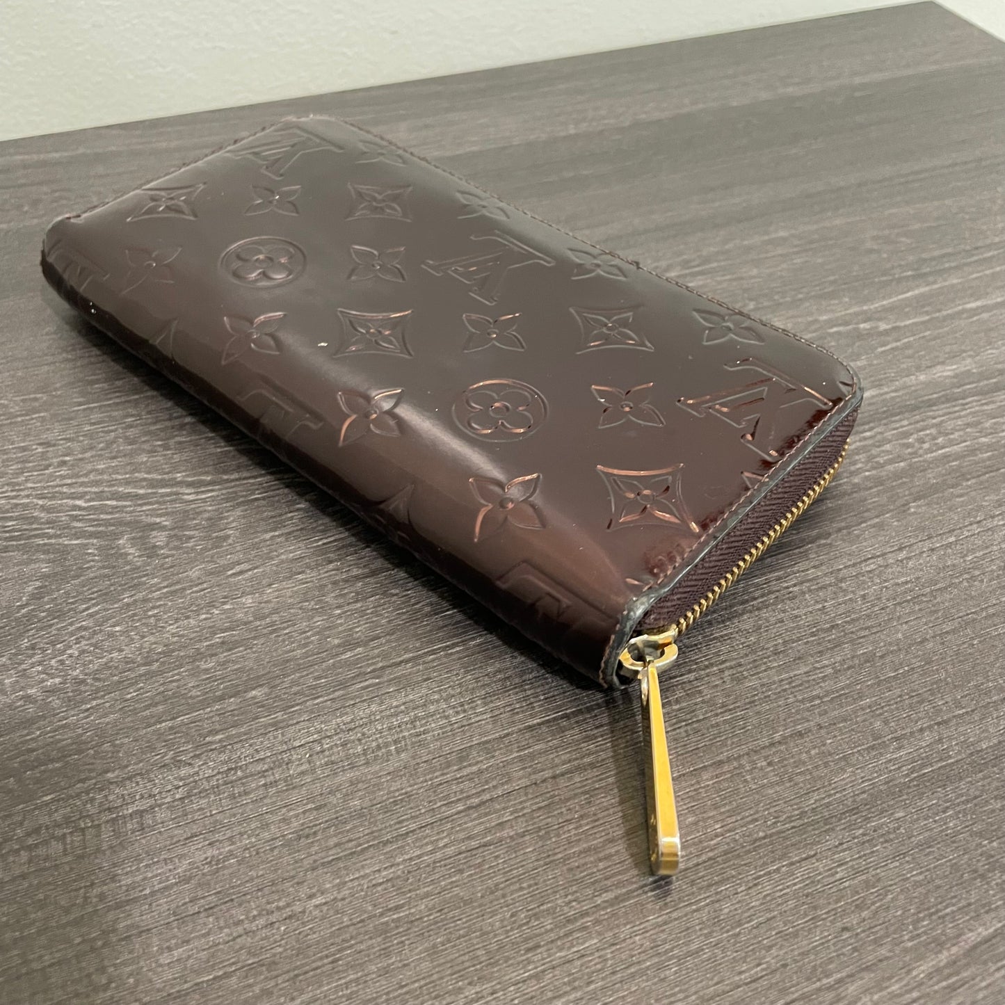 Louis Vuitton Vernis Zippy Wallet