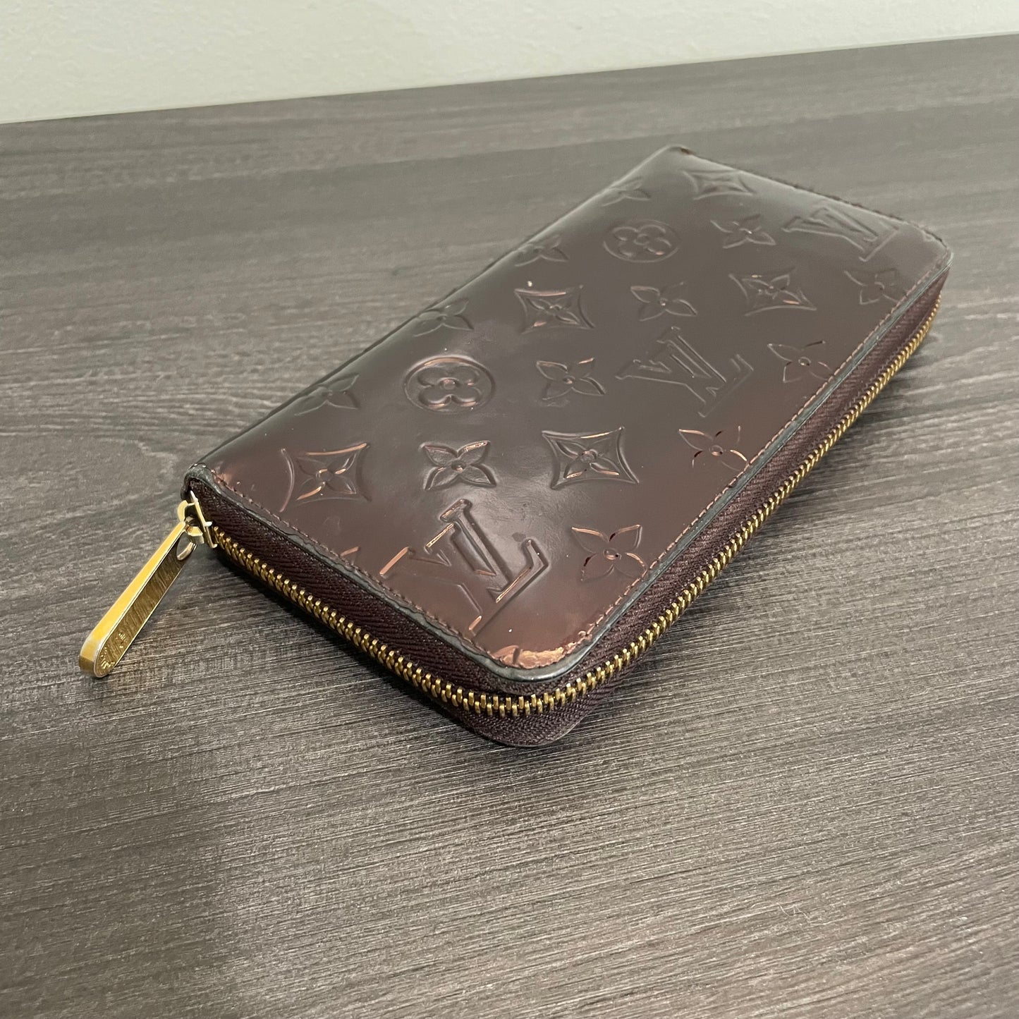 Louis Vuitton Vernis Zippy Wallet