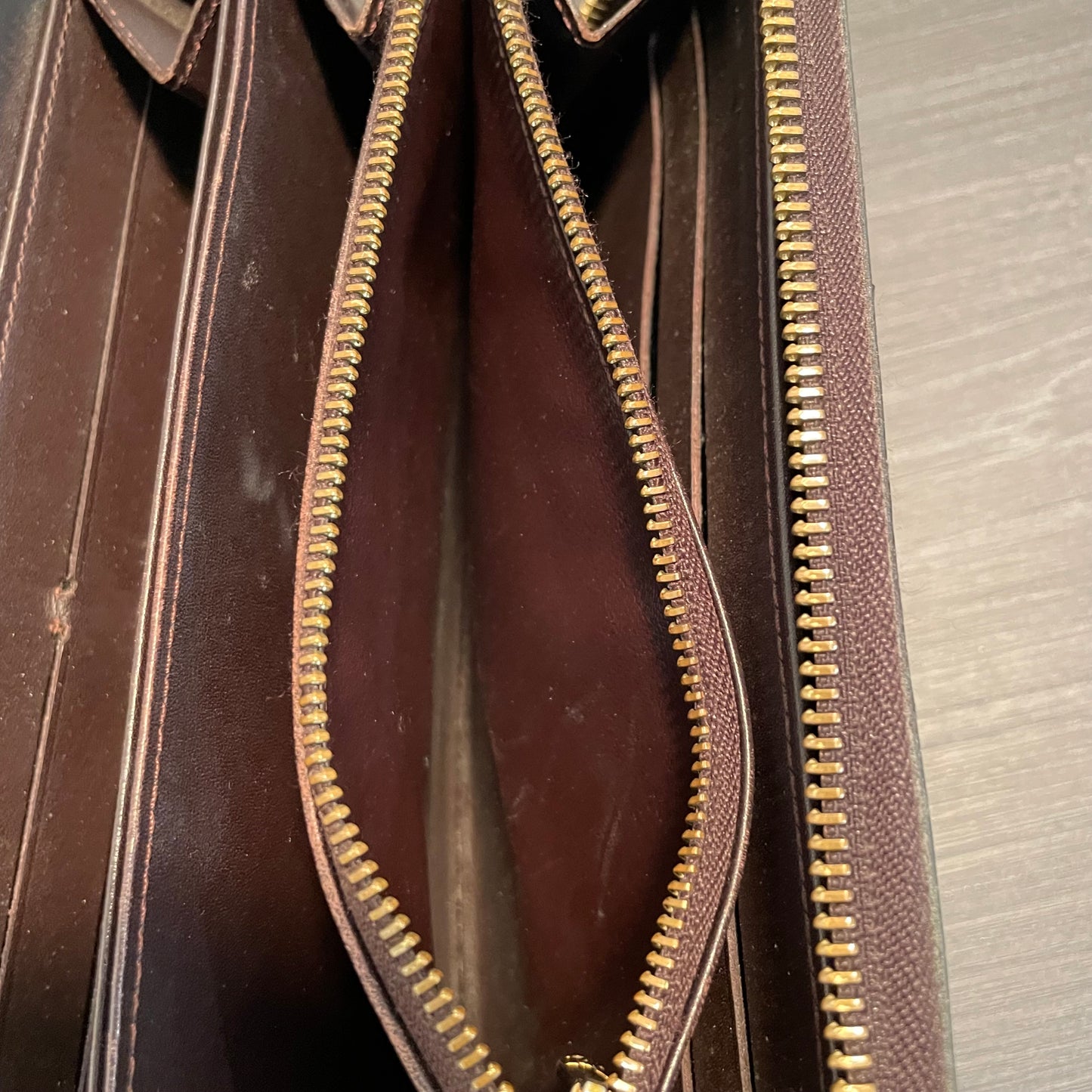 Louis Vuitton Vernis Zippy Wallet