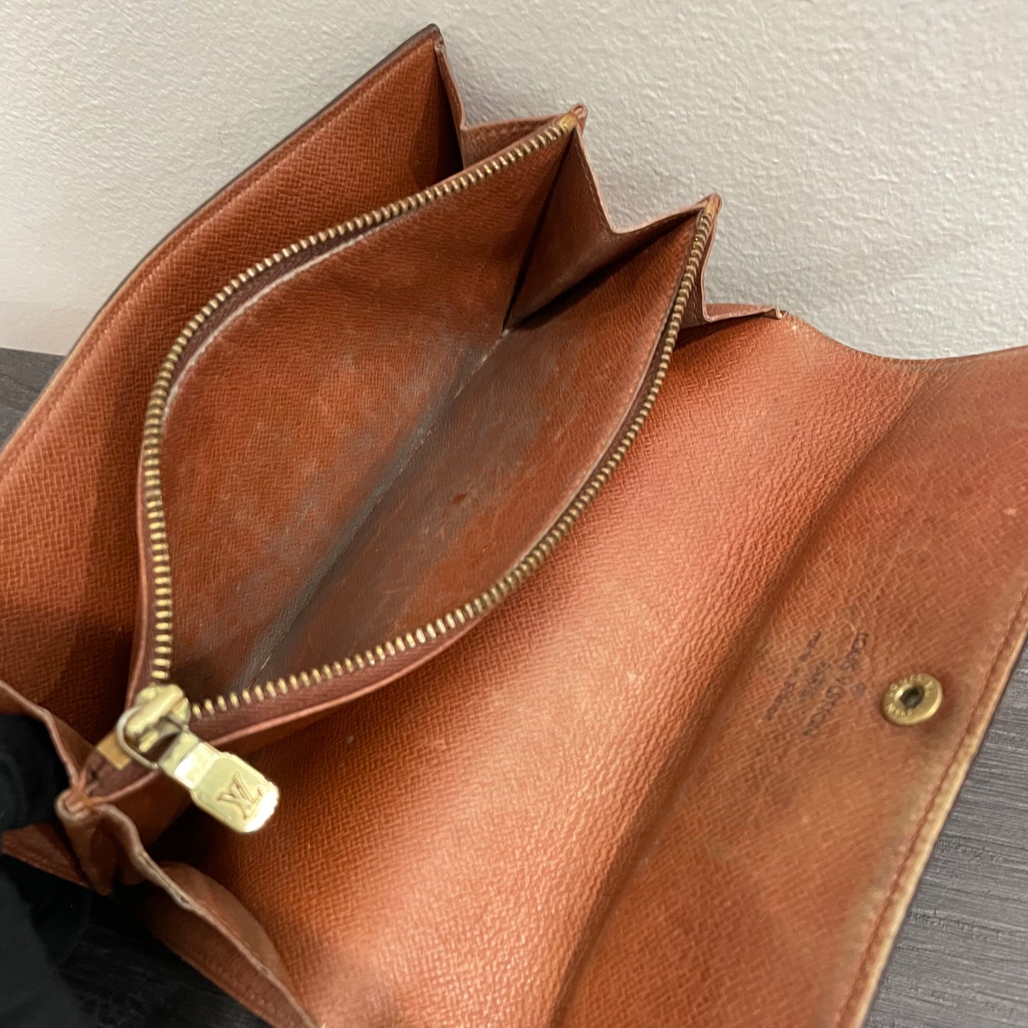 #195 LOUIS VUITTON Monogram Long Wallet