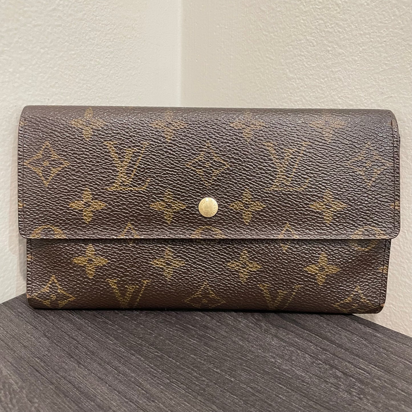 #198 LOUIS VUITTON Monogram Tri-fold Long Wallet