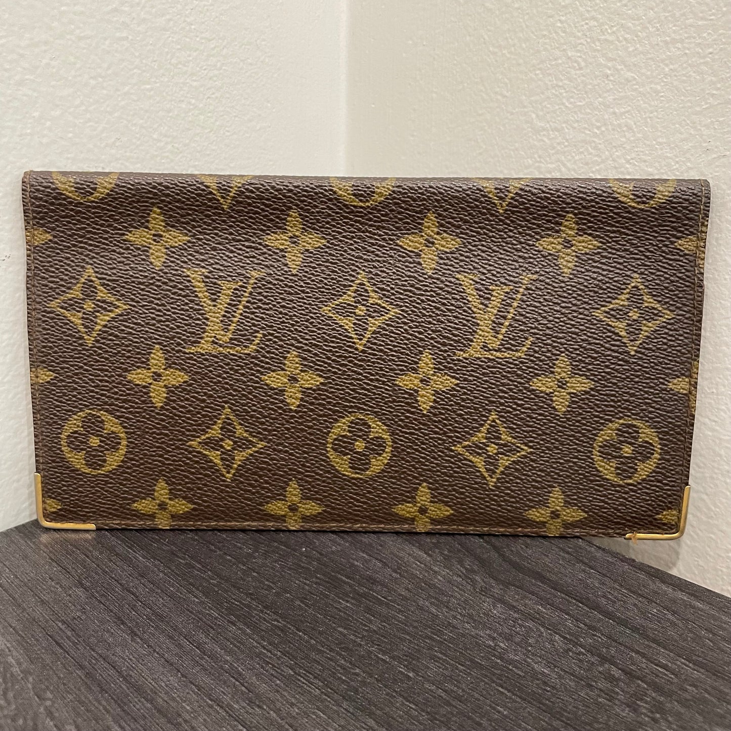 #200 LOUIS VUITTON Monogram Checkbook Holder