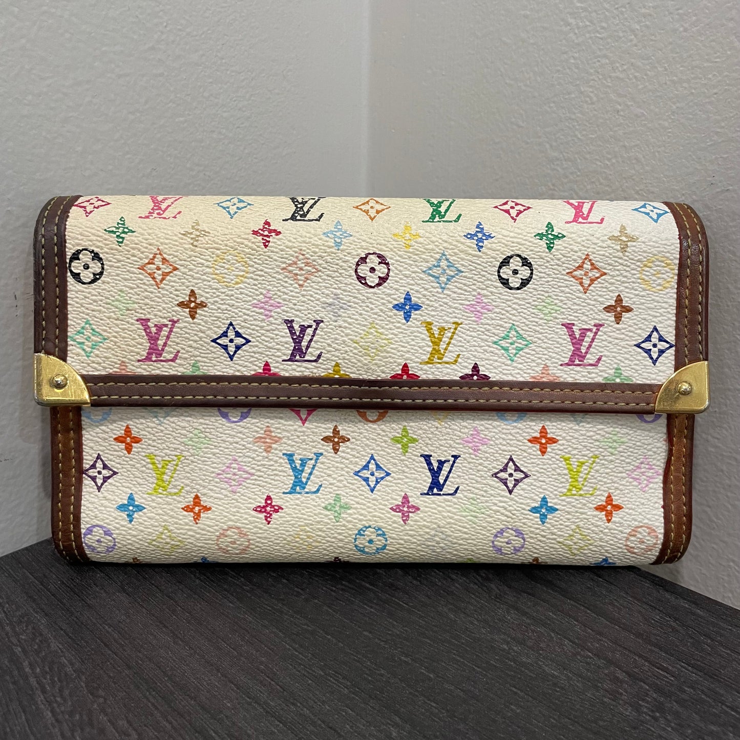 #202 LOUIS VUITTON Multicolor Monogram White Wallet