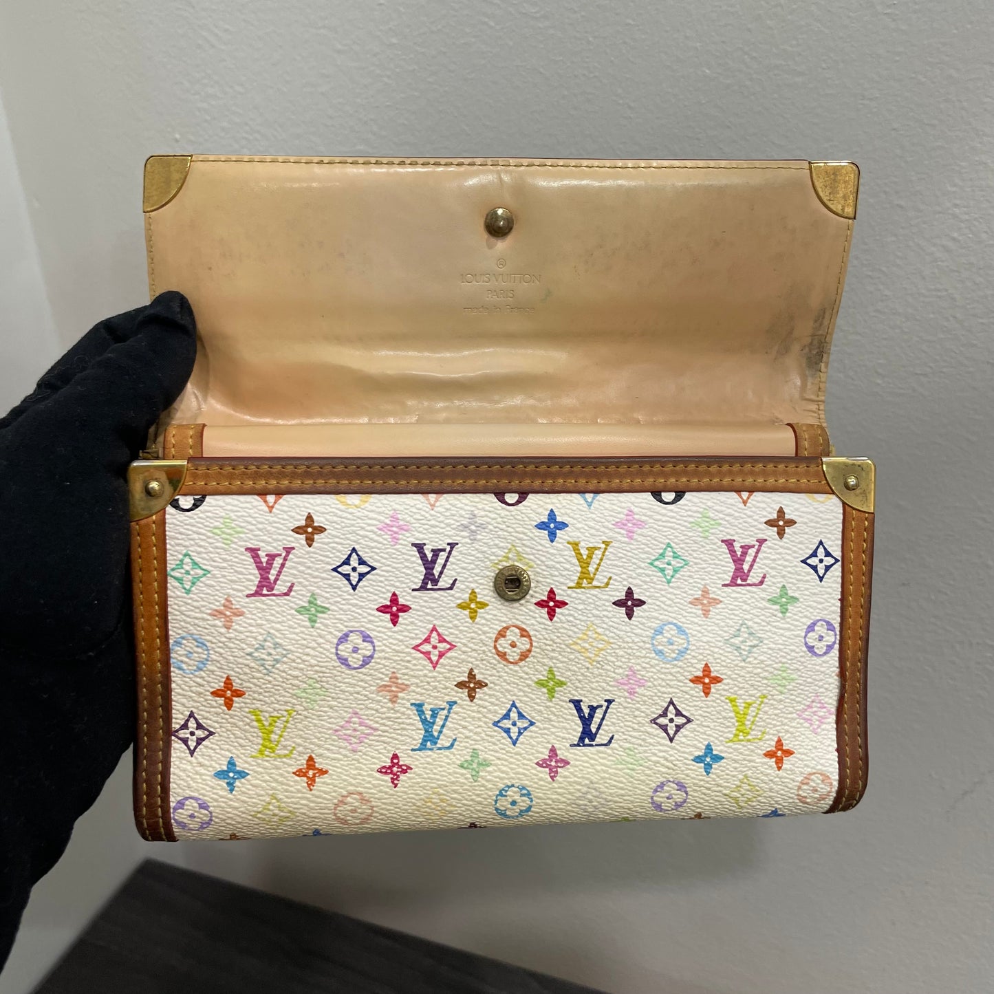 #202 LOUIS VUITTON Multicolor Monogram White Wallet