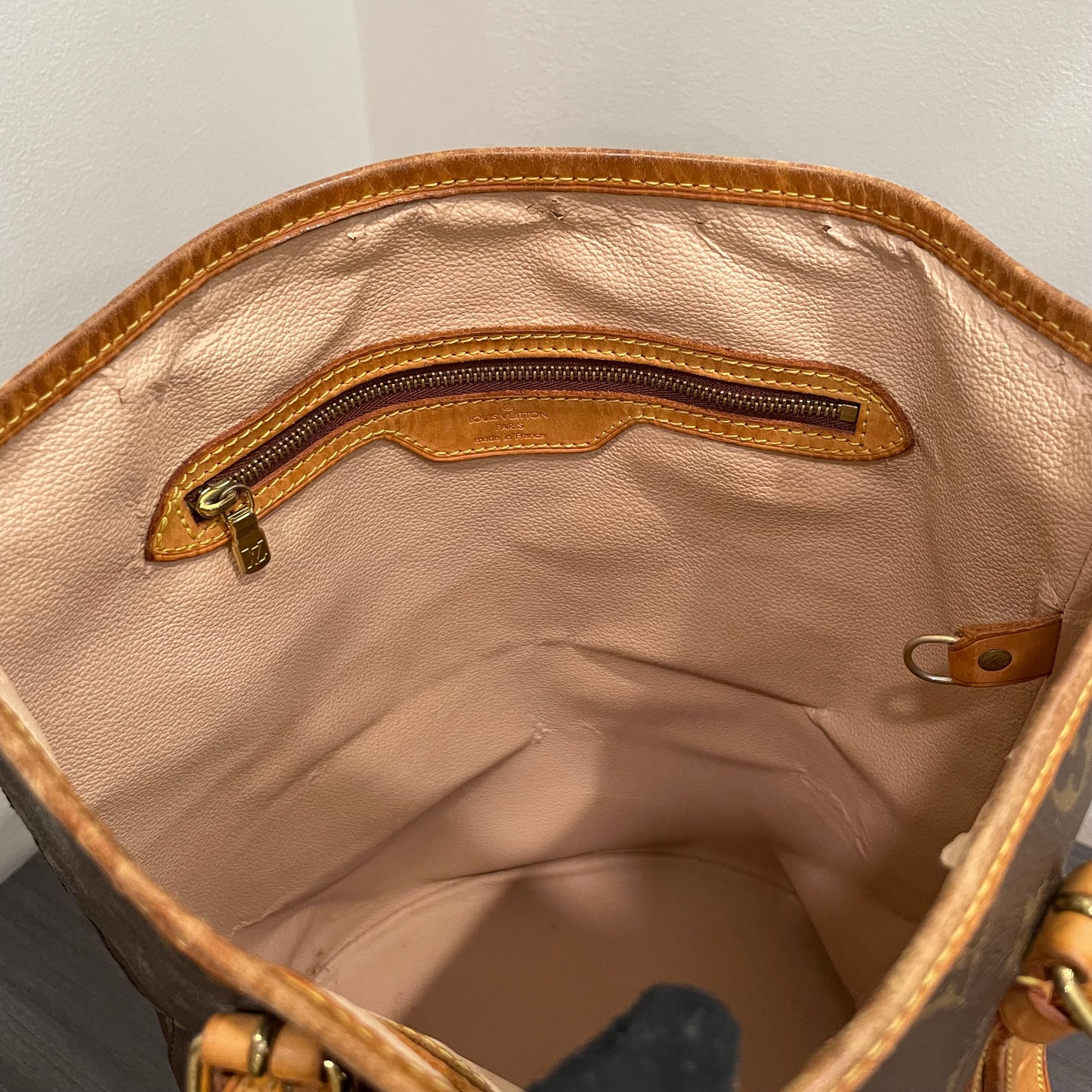 #604 LOUIS VUITTON Monogram Bucket Shoulder Bag