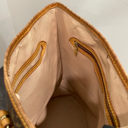 #604 LOUIS VUITTON Monogram Bucket Shoulder Bag