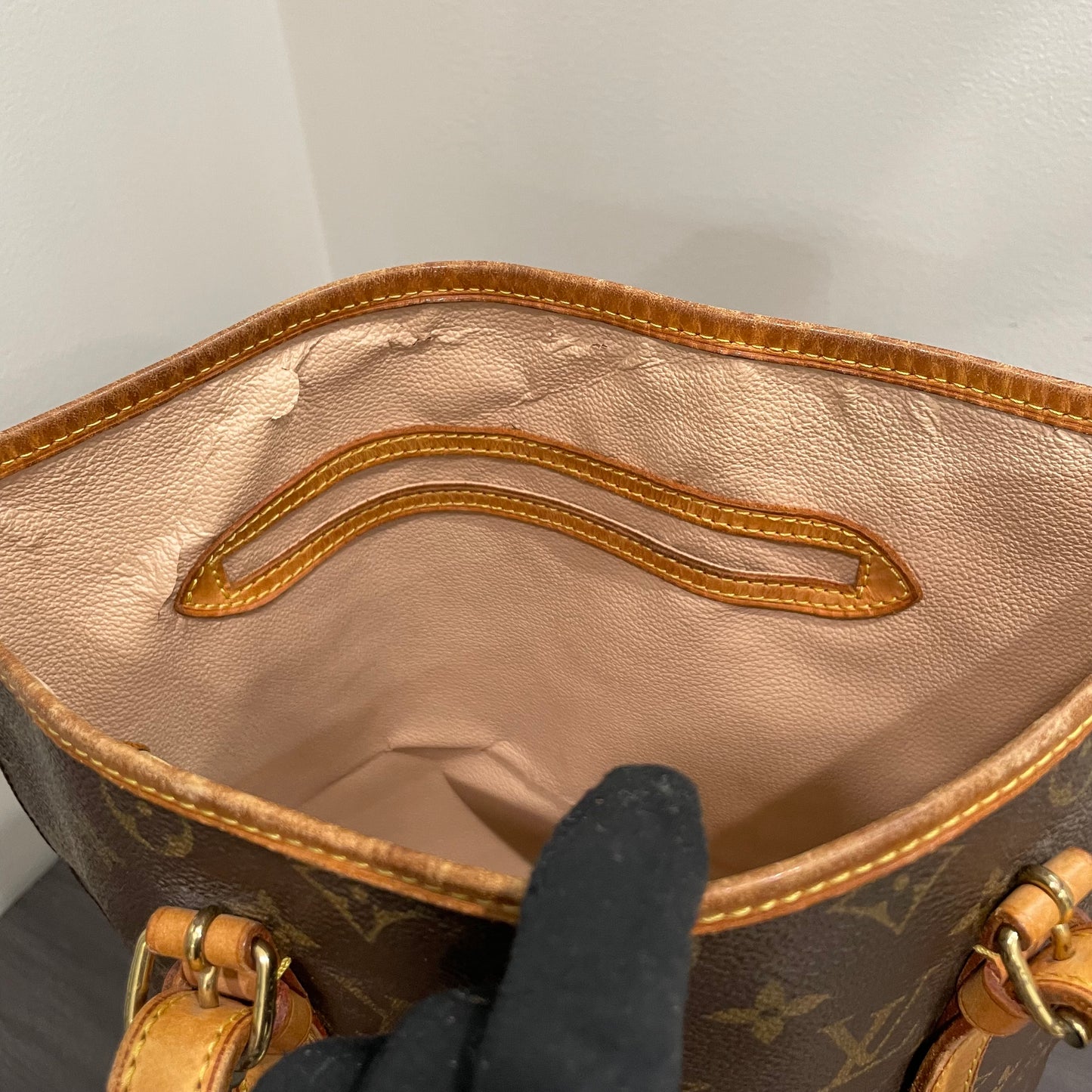 #604 LOUIS VUITTON Monogram Bucket Shoulder Bag