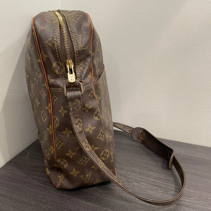 #605 LOUIS VUITTON Monogram Marceau GM