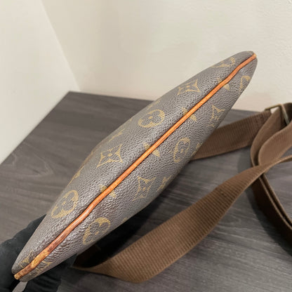 #606 LOUIS VUITTON Monogram Bosphore Crossbody
