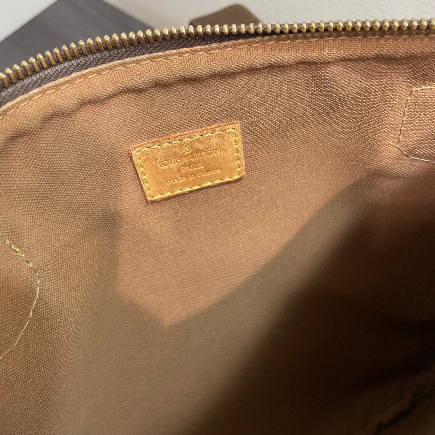#606 LOUIS VUITTON Monogram Bosphore Crossbody