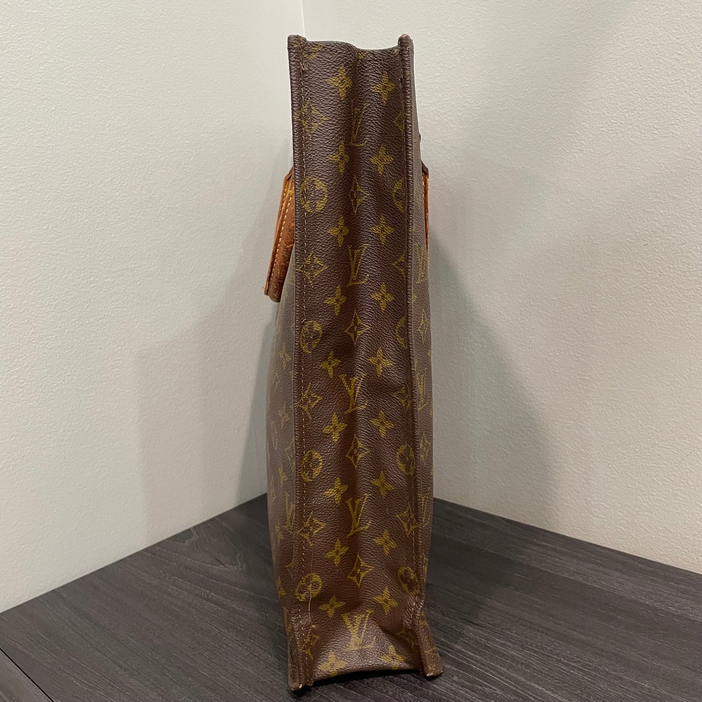 #608 LOUIS VUITTON Monogram Sac Plat