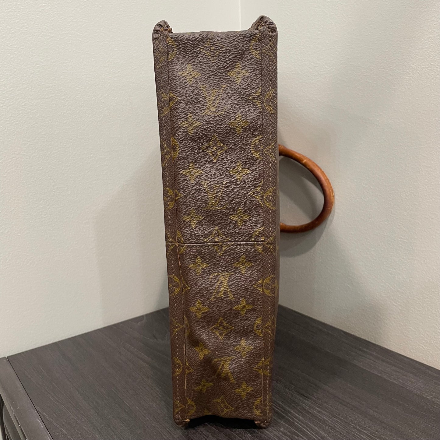 #608 LOUIS VUITTON Monogram Sac Plat