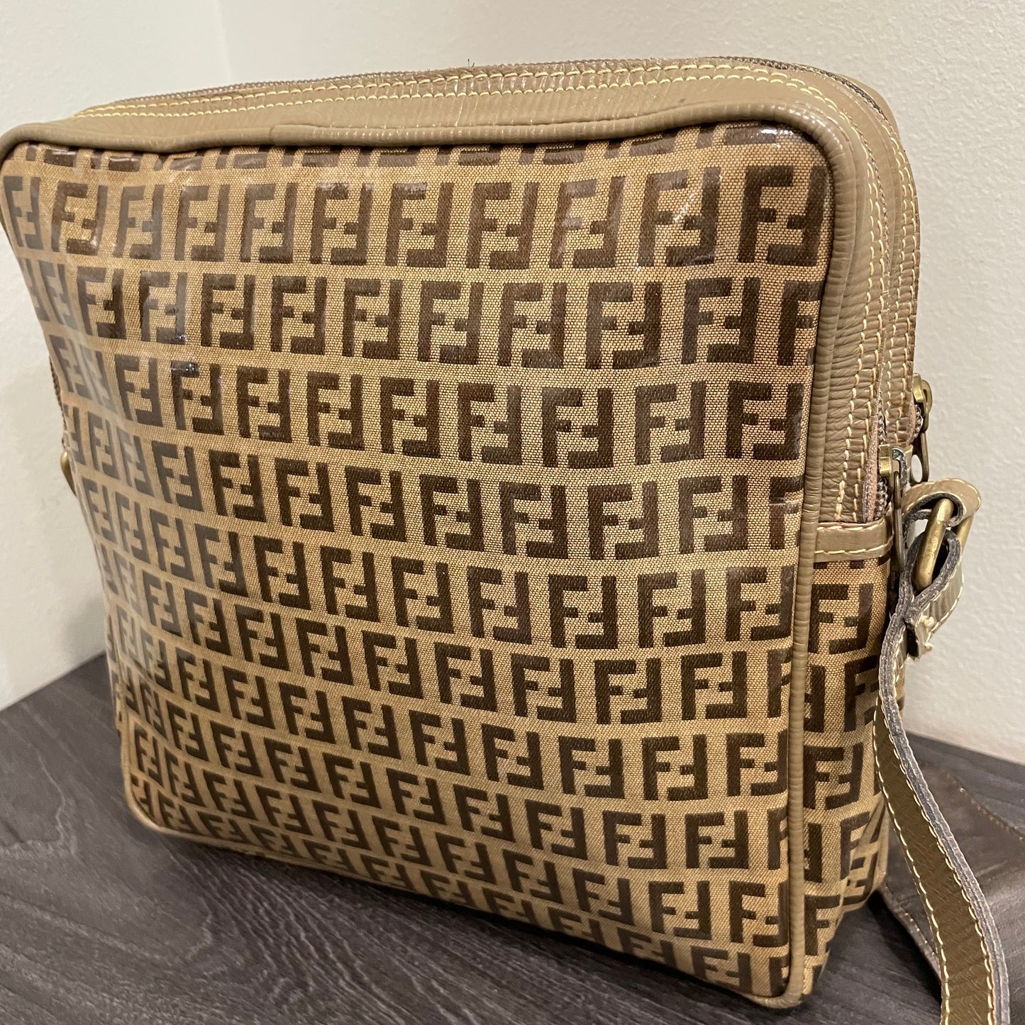 #610 FENDI Vintage Zucchino Crossbody Bag