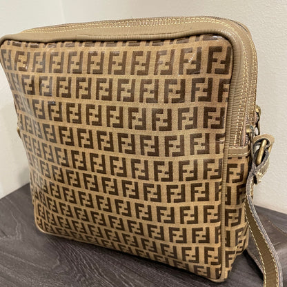 #610 FENDI Vintage Zucchino Crossbody Bag