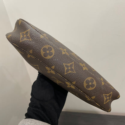 #701 LOUIS VUITTON Pochette