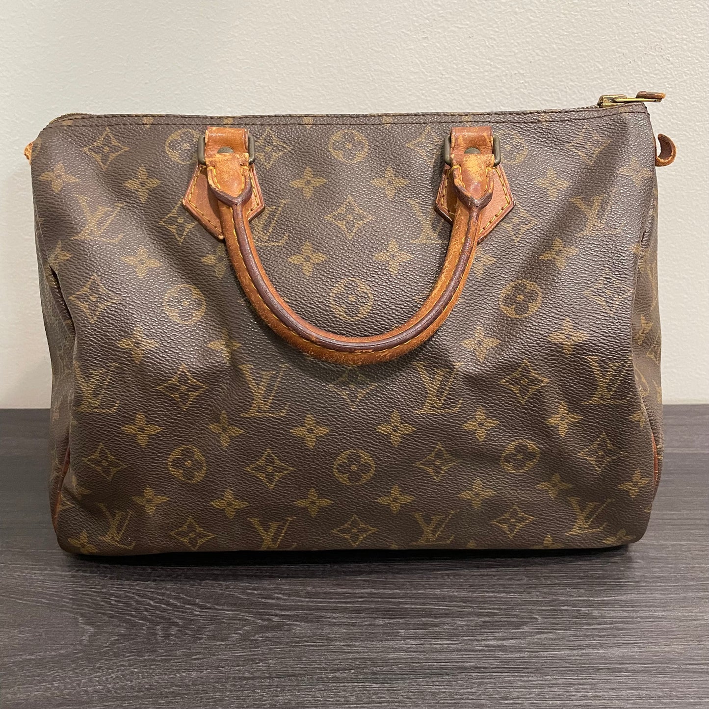 #708 LOUIS VUITTON Speedy 30