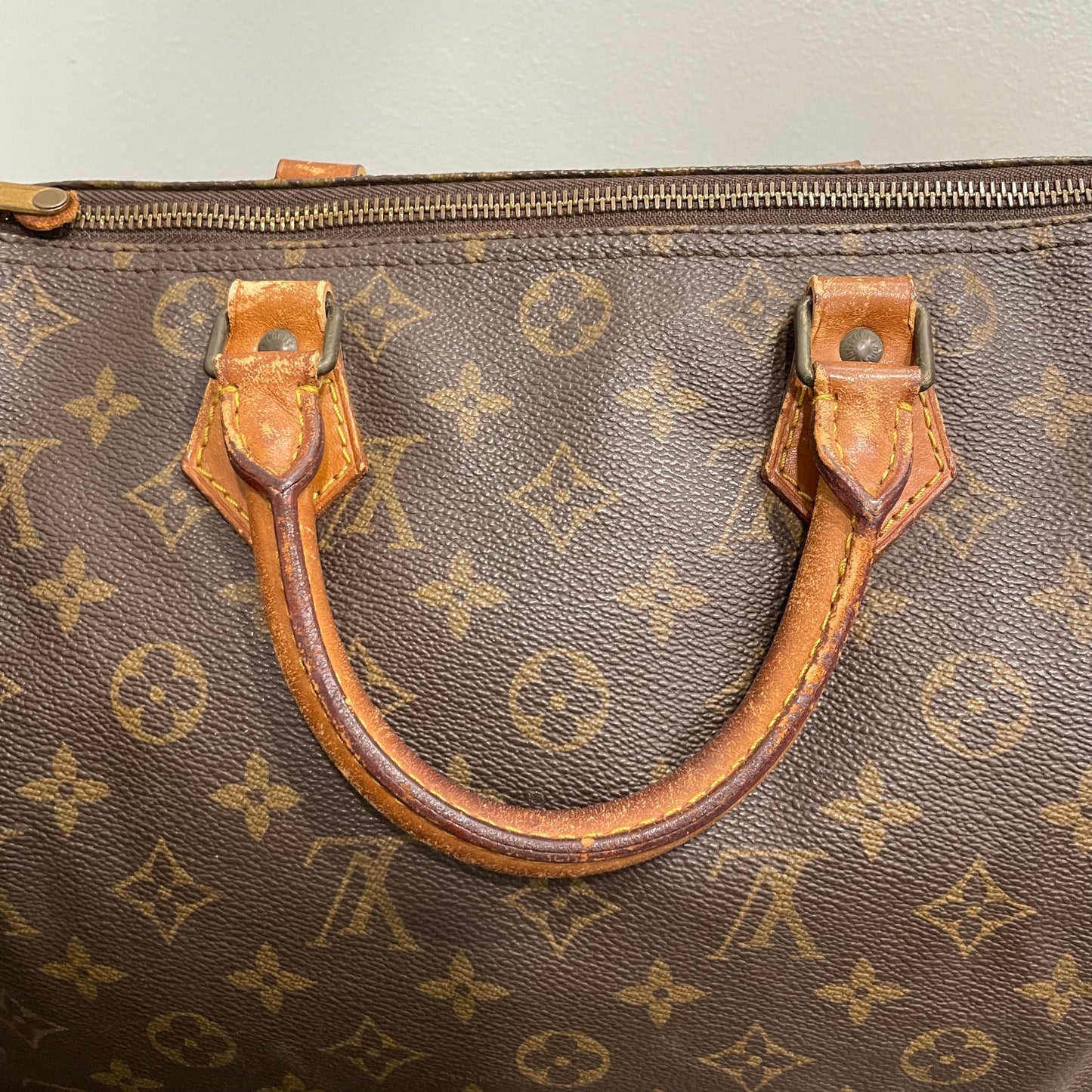 #708 LOUIS VUITTON Speedy 30