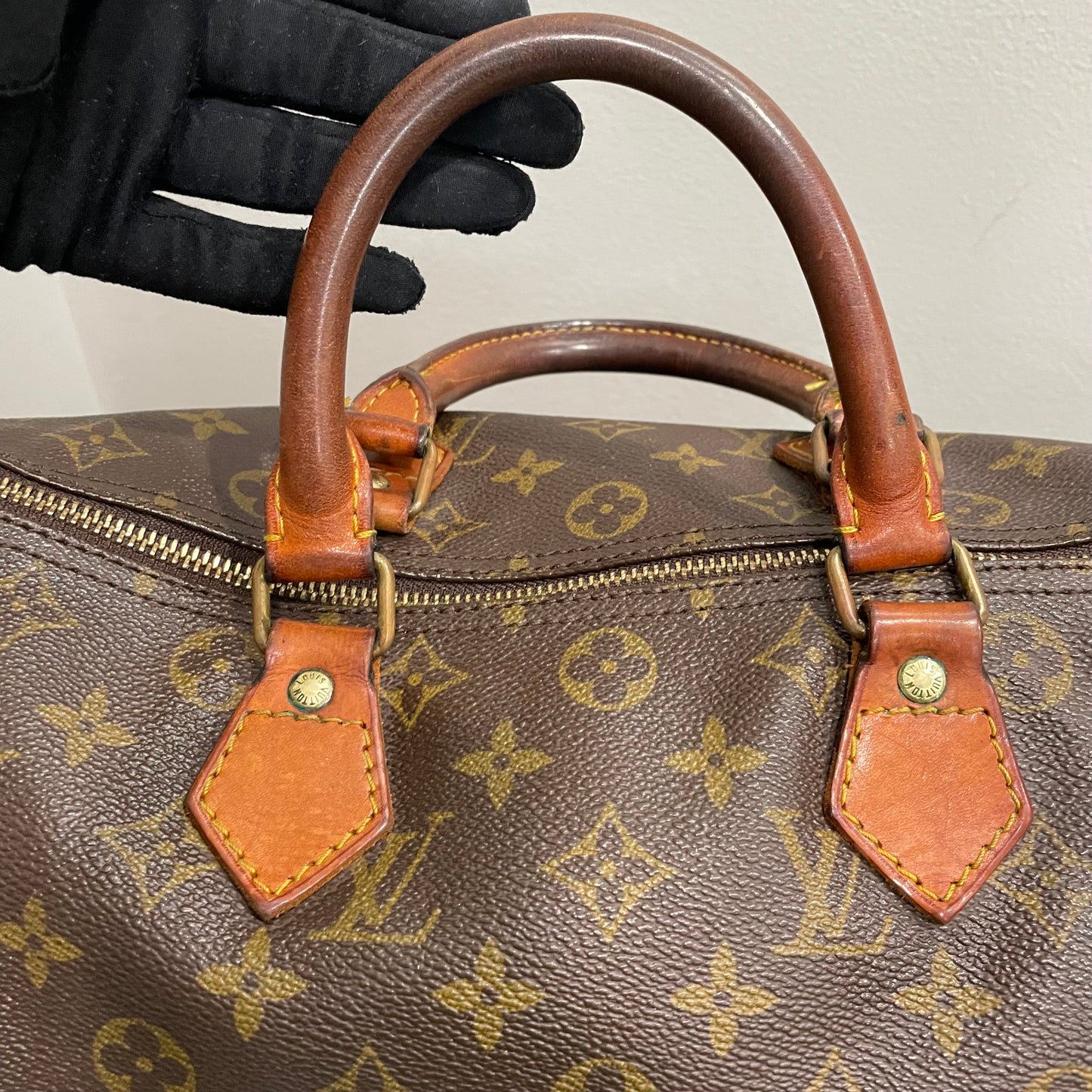 #709 LOUIS VUITTON Speedy 30