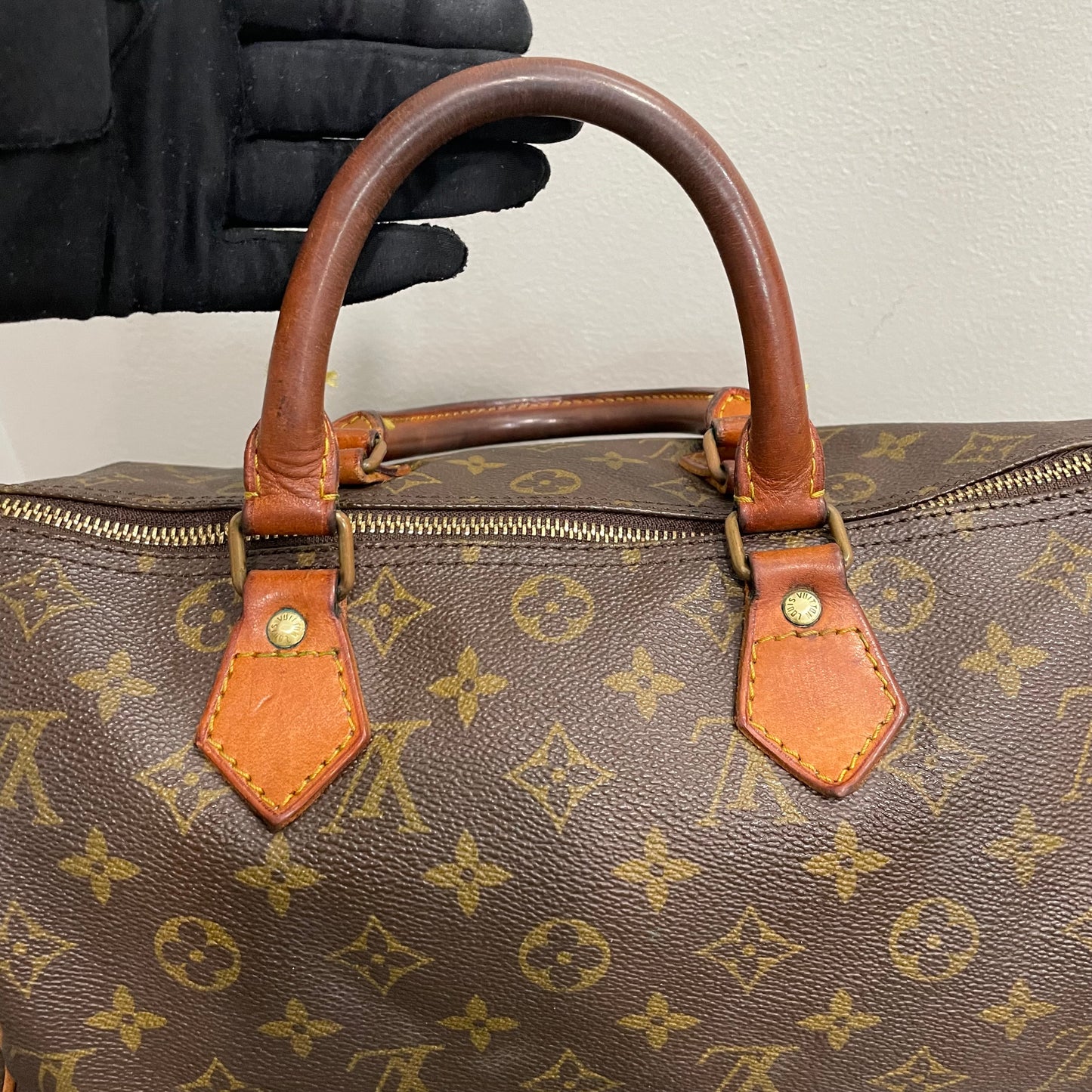 #709 LOUIS VUITTON Speedy 30