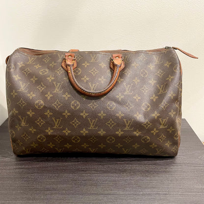 #710 LOUIS VUITTON Speedy 40