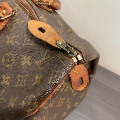 #710 LOUIS VUITTON Speedy 40