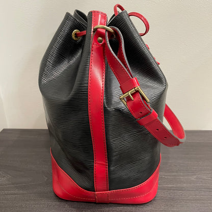 #711 LOUIS VUITTON Epi Noé GM