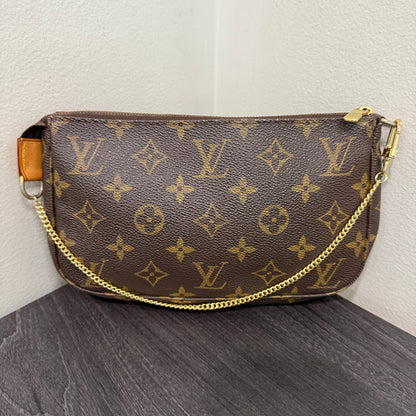 #1016 LOUIS VUITTON Monogram Pochette (TOP PICK!)