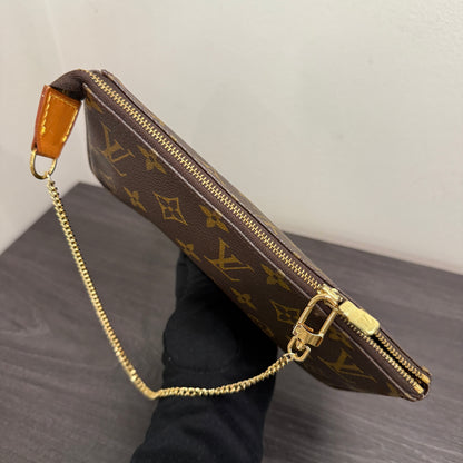 #1019 LOUIS VUITTON Monogram Pochette (TOP PICK!)