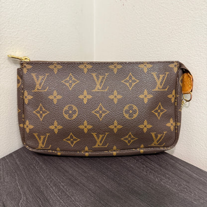 CLEARANCE #1020 LOUIS VUITTON Monogram Pochette