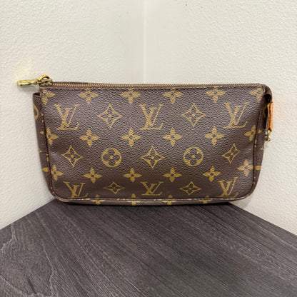 CLEARANCE #1021 LOUIS VUITTON Monogram Pochette