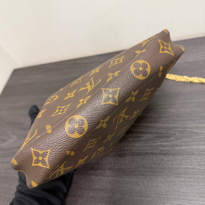 #1019 LOUIS VUITTON Monogram Pochette (TOP PICK!)