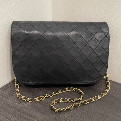 #716 CHANEL Classic Double Flap Quilted Lambskin Leather Shoulder Bag (24 kt gold-plated hardware)