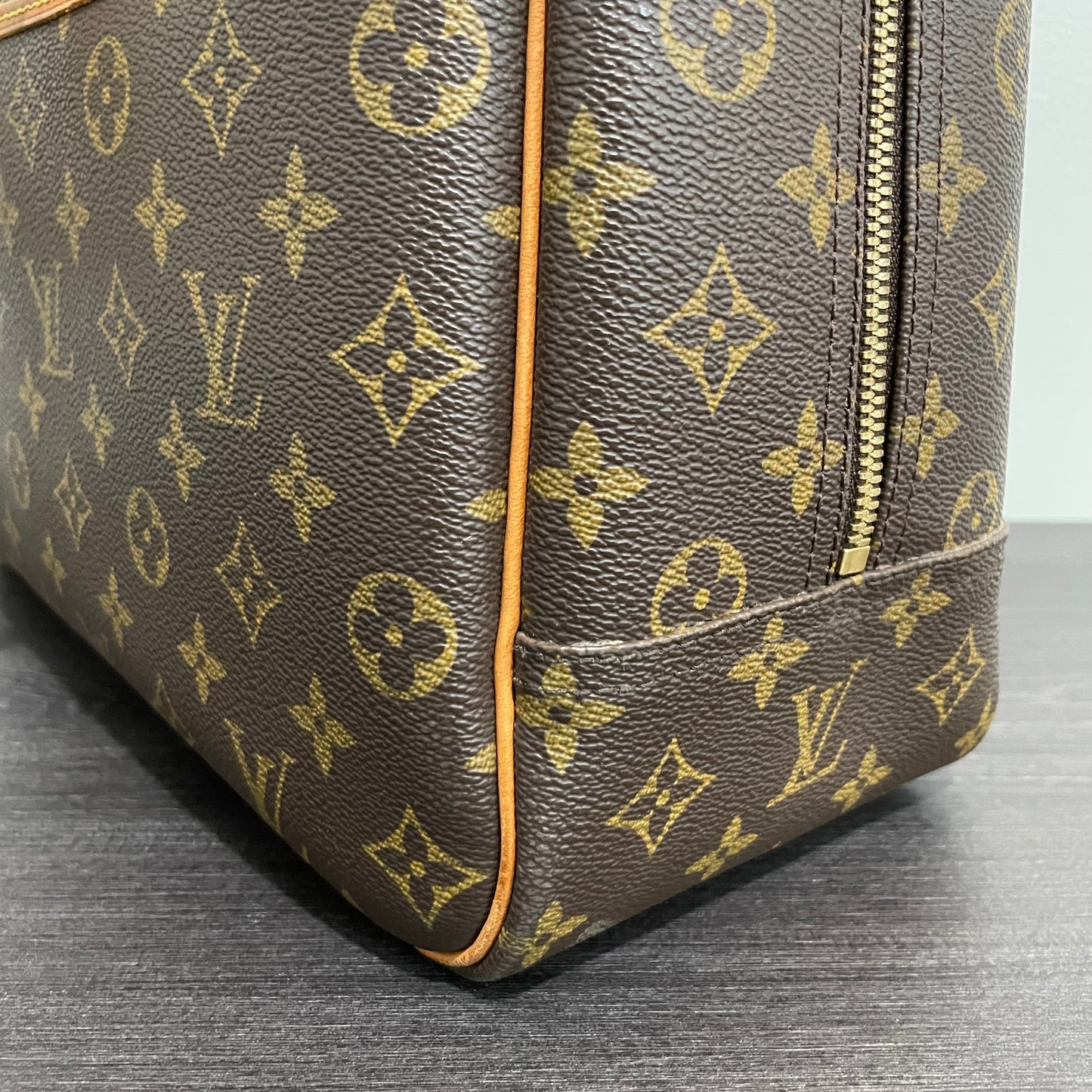 SOLD! Louis Vuitton Monogram Deauville with Lock & Key