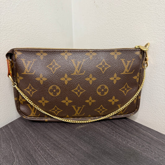 #1036 LOUIS VUITTON Monogram Pochette (TOP PICK!)