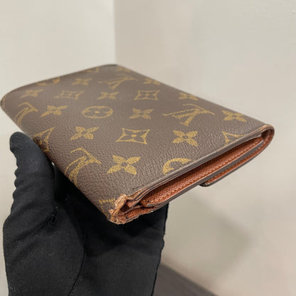 #113 LOUIS VUITTON Monogram Trifold Wallet with Dust Bag & Box