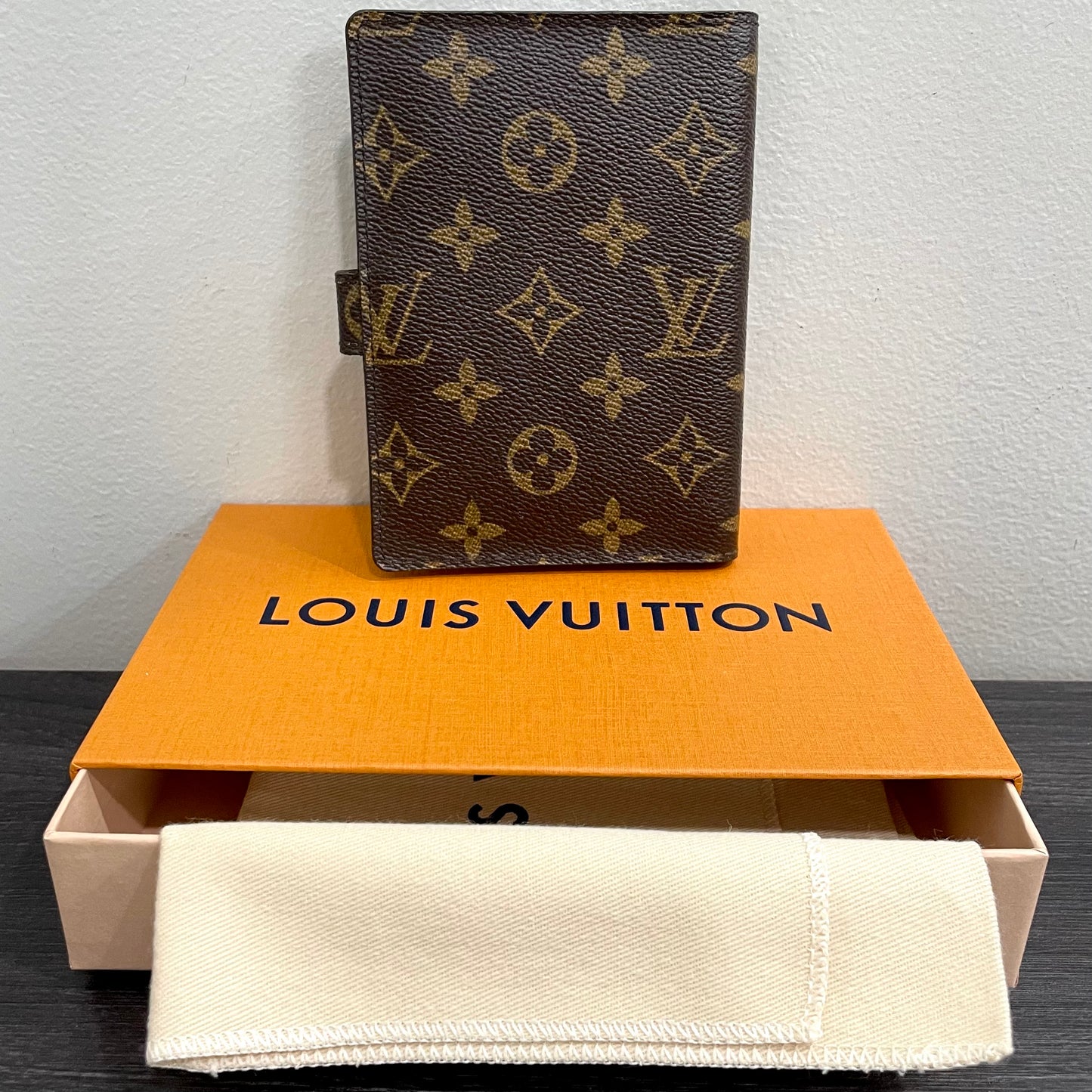 #114 LOUIS VUITTON Monogram Agenda PM with Dust Bag & Box