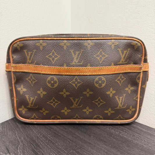 #1047 LOUIS VUITTON Monogram Cosmetic Case