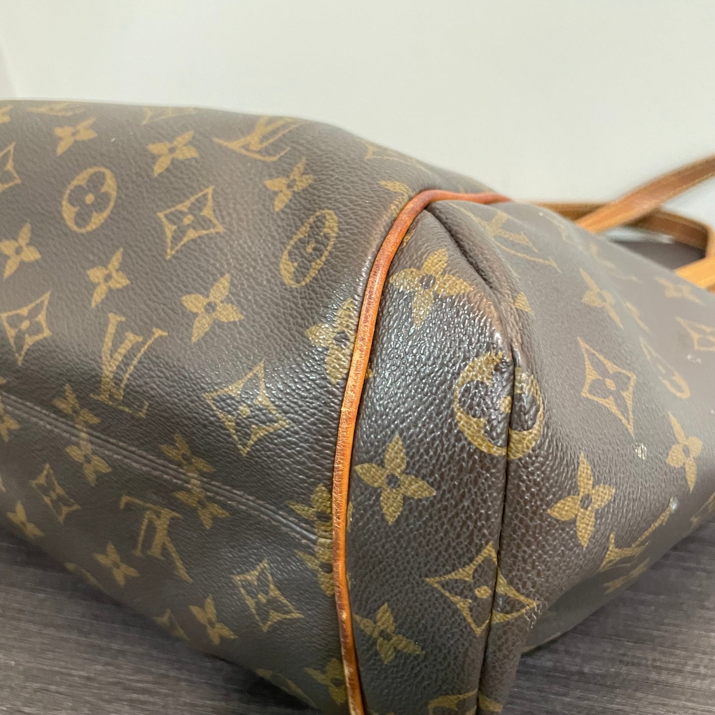 SOLD! Louis Vuitton Monogram Totally PM