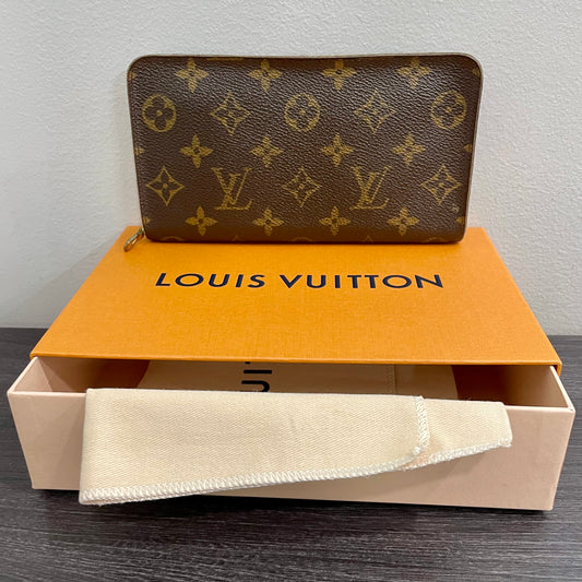 #116 LOUIS VUITTON Monogram Long Zippy Wallet with Dust Bag & Box