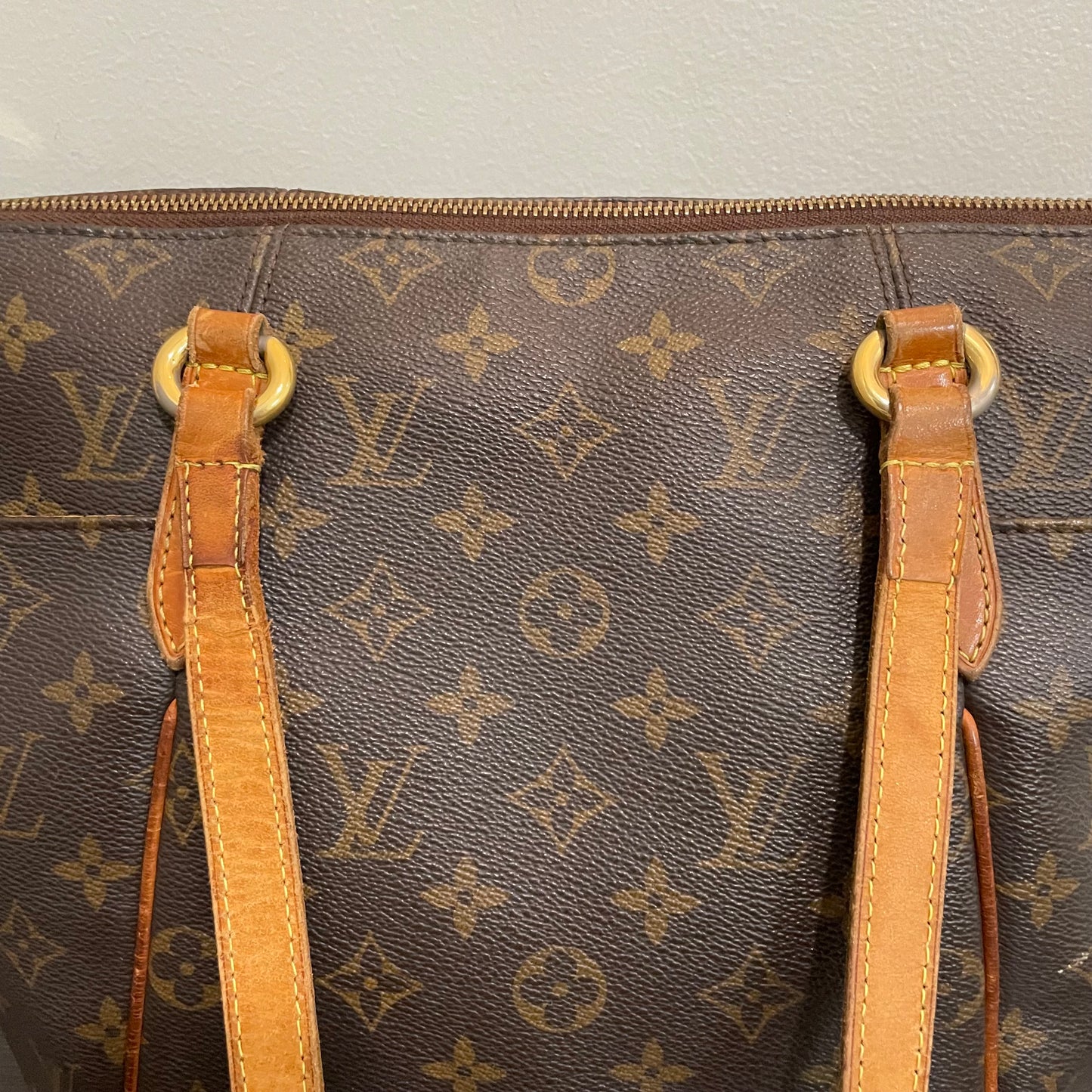 SOLD! Louis Vuitton Monogram Totally PM